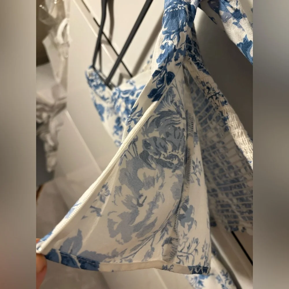 Women’s  Reformation Reign Top in Olympia size 2 - Picture 7 of 15